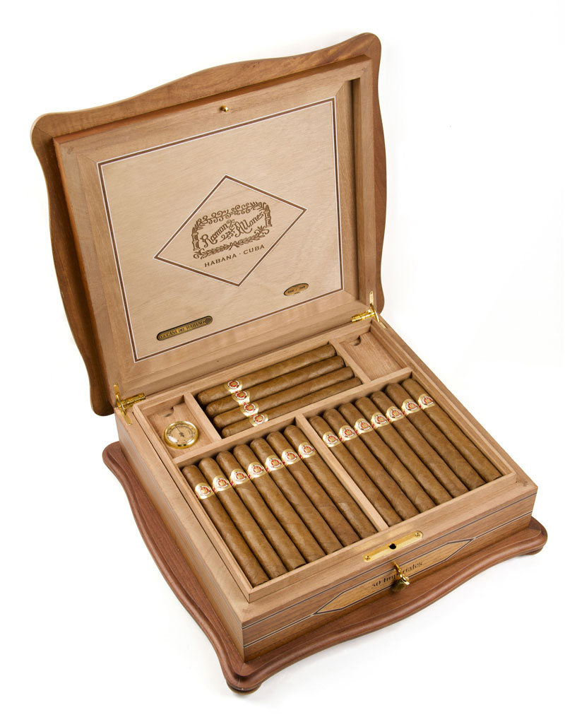 Replica of an ancient Ramón Allones Humidor(图3)